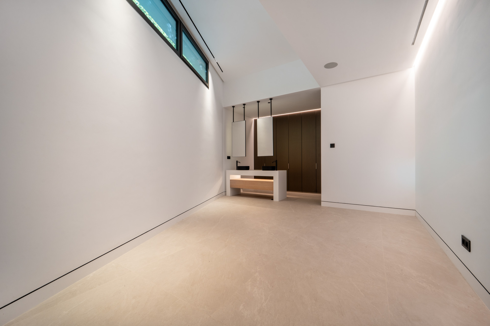  Image of Villa - 3 Bedrooms - 3 Bathrooms for sale in Malaga-Marbella-Spain, Image 14