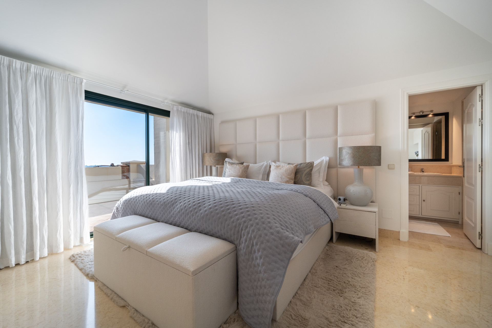  Image of Duplex Penthouse - 3 Bedrooms - 3 Bathrooms for sale in Malaga-Benahavis-Spain, Image 9