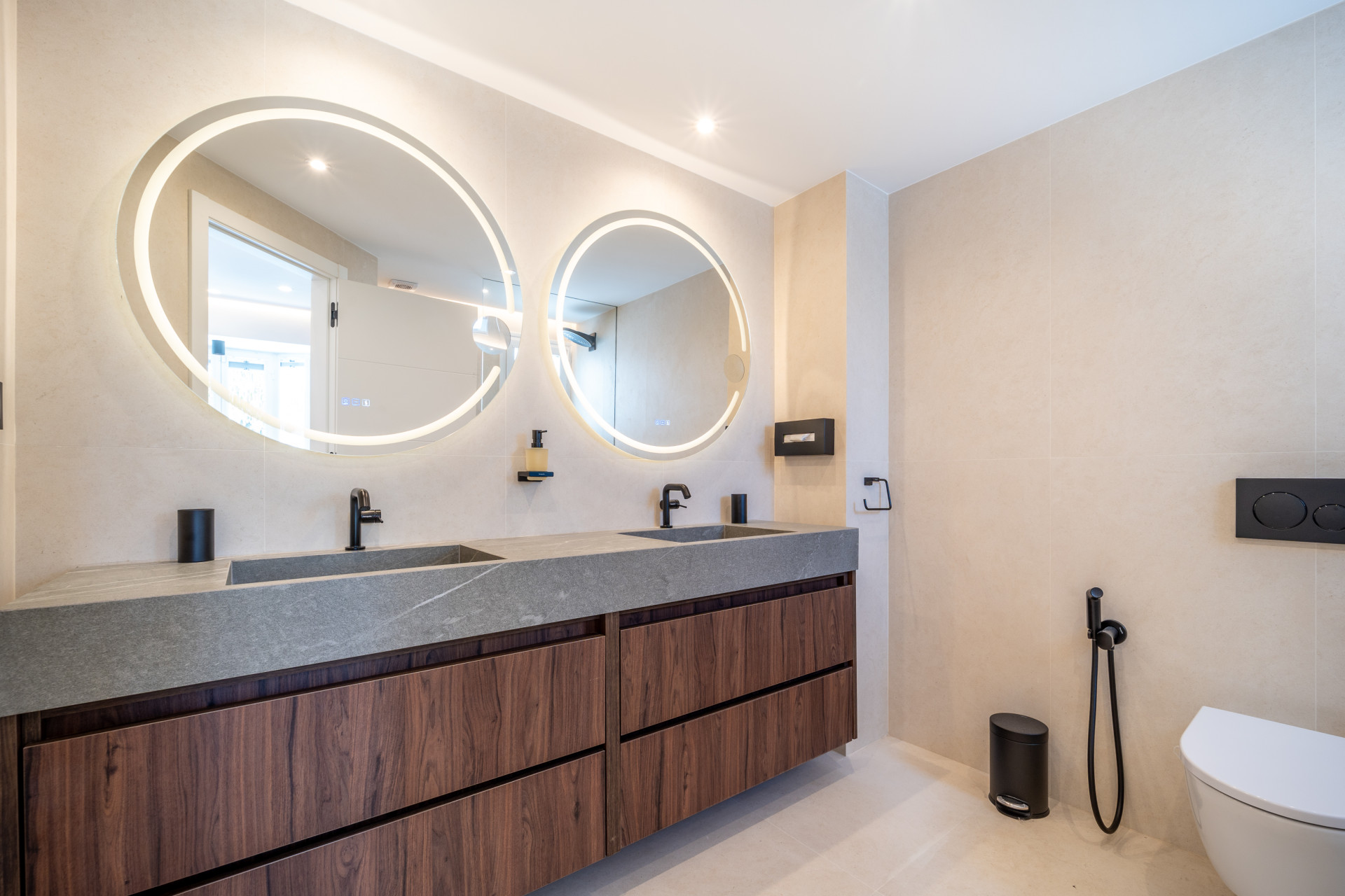  Image of Town House - 3 Bedrooms - 3 Bathrooms for sale in Malaga-Marbella-Spain, Image 10