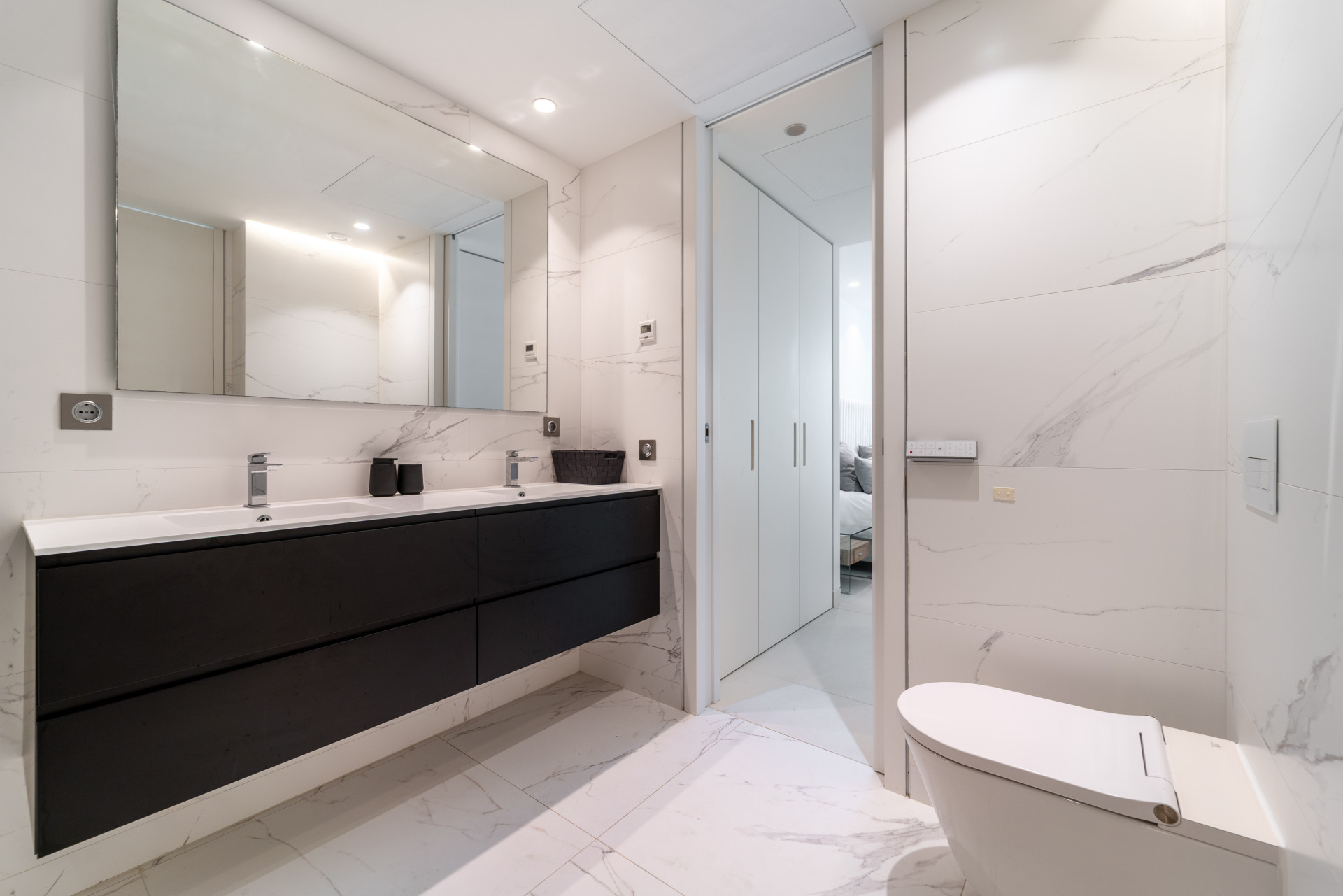  Image of Apartment - 3 Bedrooms - 3 Bathrooms for sale in Malaga-Marbella-Spain, Image 10