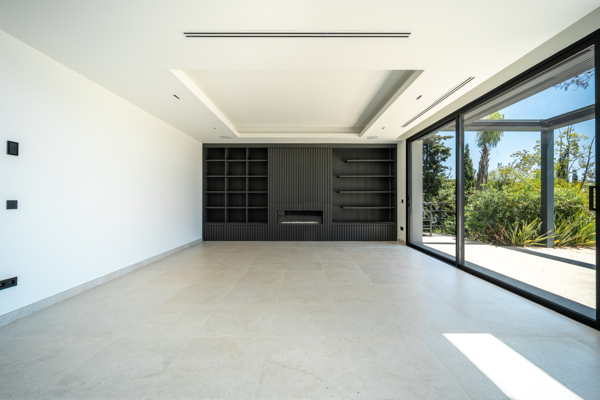  Image of Villa - 4 Bedrooms - 4 Bathrooms for sale in Malaga-Marbella-Spain, Image 13