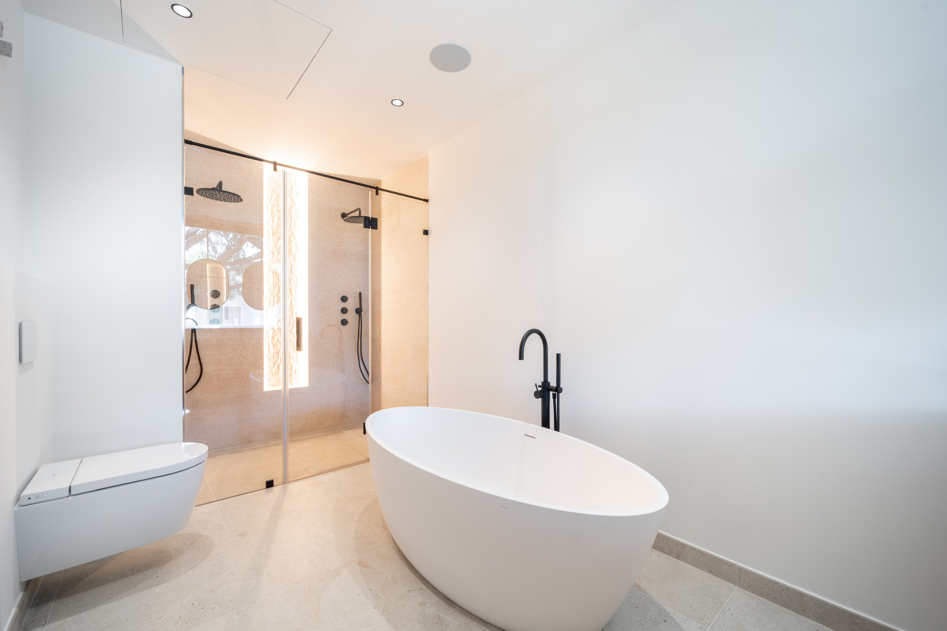  Image of Villa - 4 Bedrooms - 4 Bathrooms for sale in Malaga-Marbella-Spain, Image 14