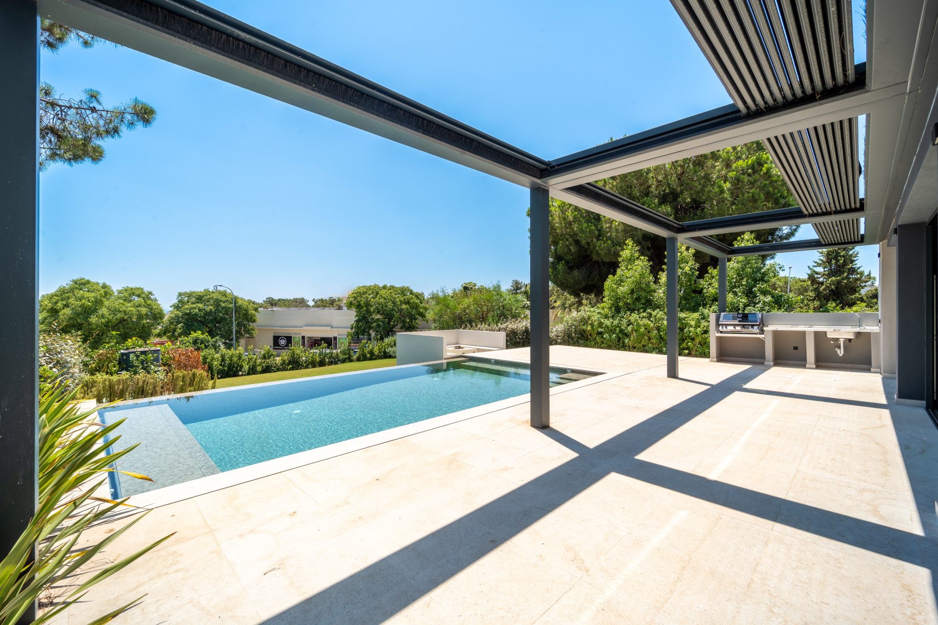 Image of Villa - 4 Bedrooms - 4 Bathrooms for Sale in Malaga-Marbella-Spain, Image 3