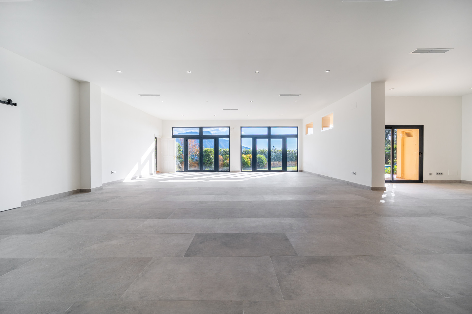  Image of Villa - 7 Bedrooms - 7 Bathrooms for sale in Malaga-Benahavis-Spain, Image 14