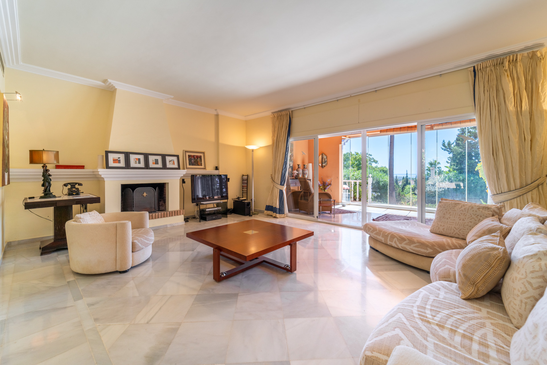 Image of Villa - 4 Bedrooms - 3 Bathrooms for Sale in Malaga-Marbella-Spain, Image 5