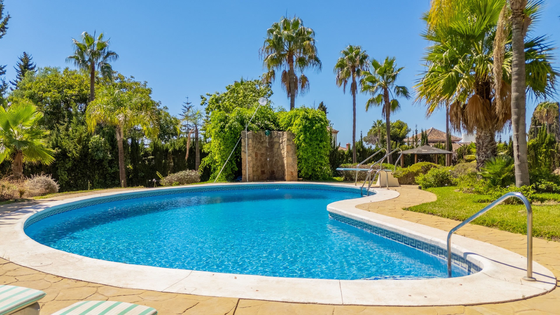  Image of Villa - 4 Bedrooms - 3 Bathrooms for sale in Malaga-Marbella-Spain, Image 13