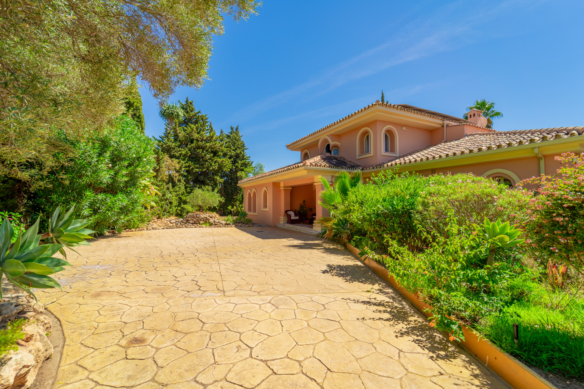  Image of Villa - 4 Bedrooms - 3 Bathrooms for sale in Malaga-Marbella-Spain, Image 14