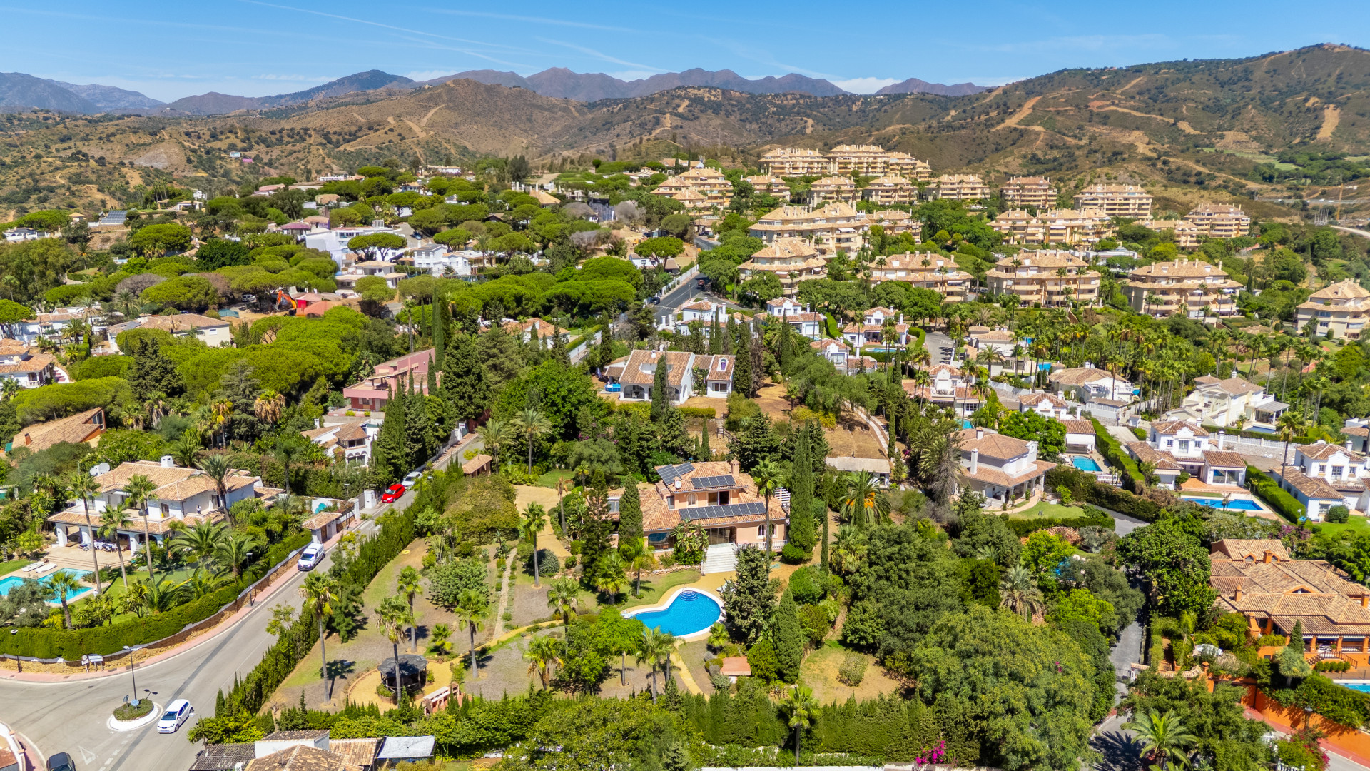  Image of Villa - 4 Bedrooms - 3 Bathrooms for sale in Malaga-Marbella-Spain, Image 15