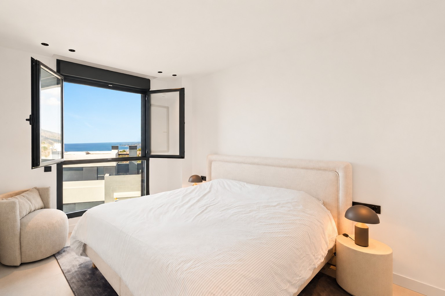  Image of Apartment - 3 Bedrooms - 2 Bathrooms for sale in Malaga-Marbella-Spain, Image 14