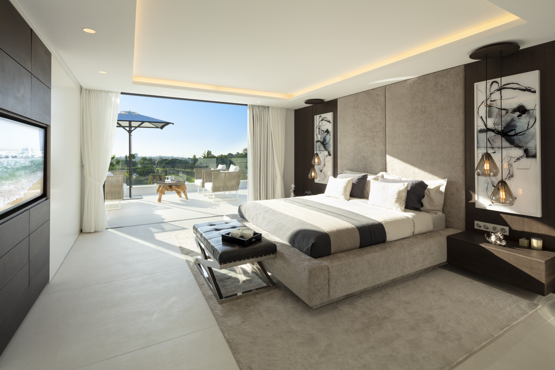 Image of Villa - 5 Bedrooms - 5 Bathrooms for Sale in Malaga-Marbella-Spain, Image 4