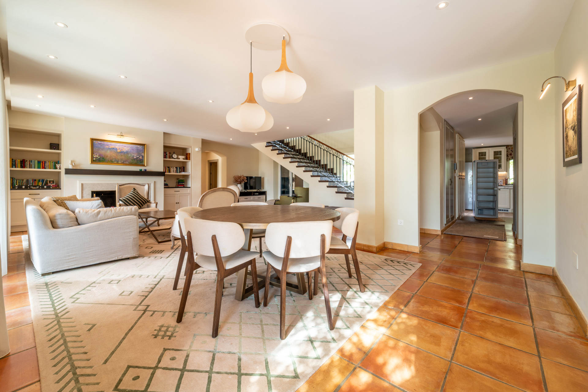  Image of Villa - 4 Bedrooms - 4 Bathrooms for sale in Malaga-Marbella-Spain, Image 9