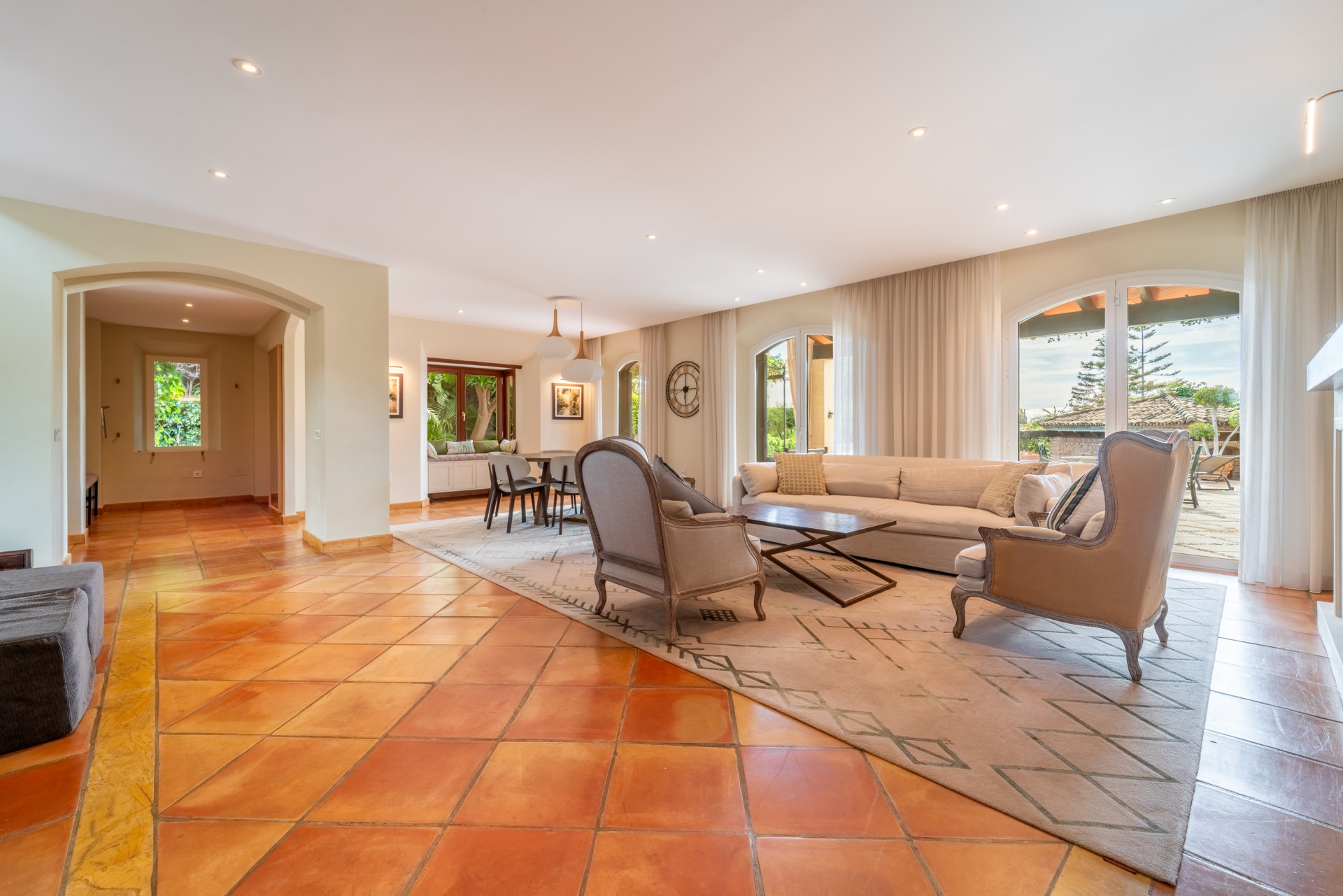  Image of Villa - 4 Bedrooms - 4 Bathrooms for sale in Malaga-Marbella-Spain, Image 11