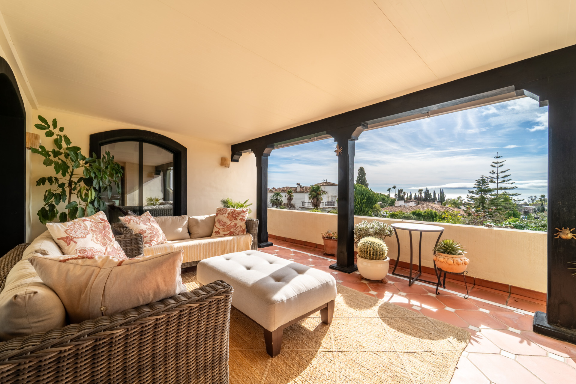 Image of Villa - 4 Bedrooms - 4 Bathrooms for Sale in Malaga-Marbella-Spain, Image 4