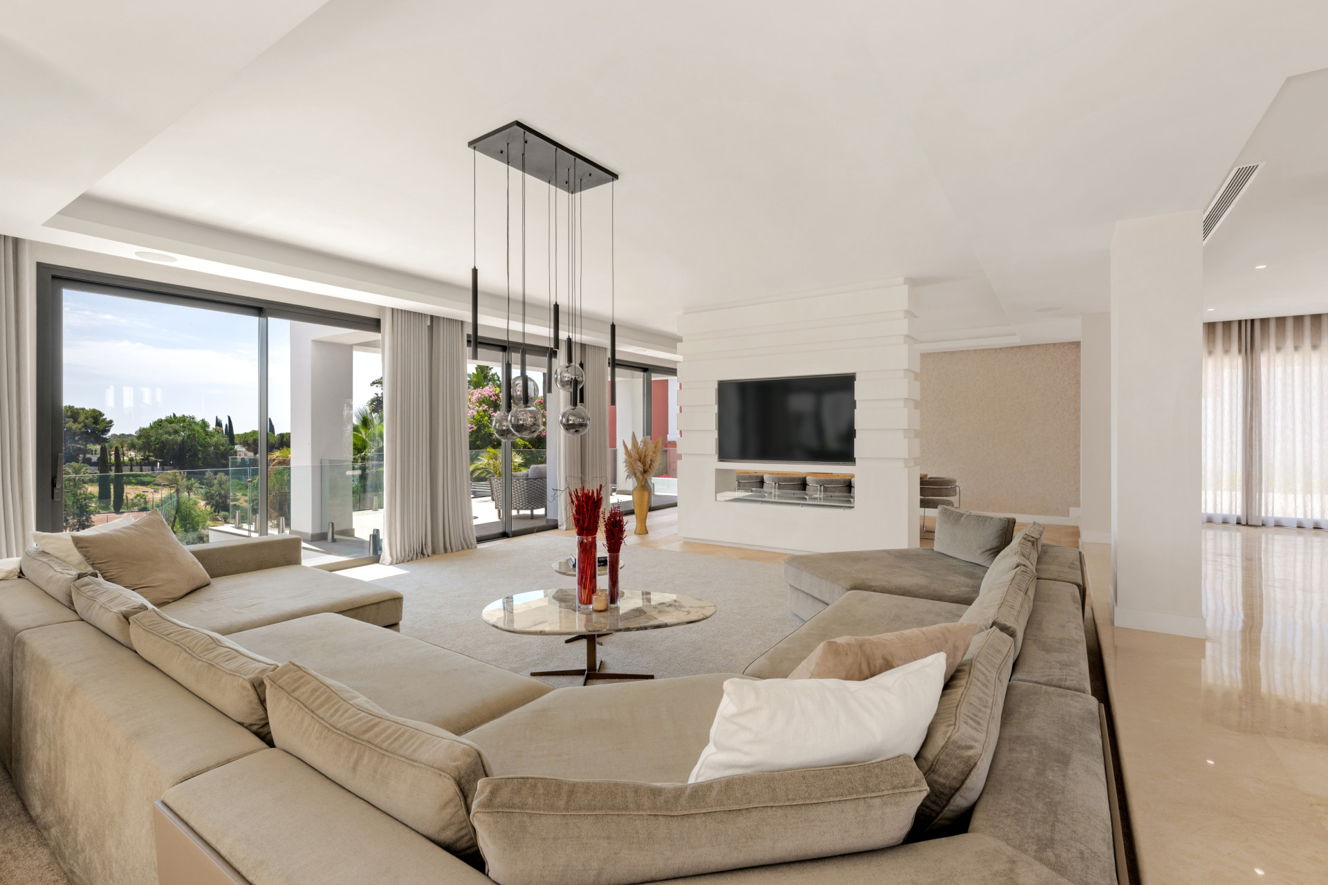 Image of Villa - 6 Bedrooms - 6 Bathrooms for Sale in Malaga-Benahavis-Spain, Image 5