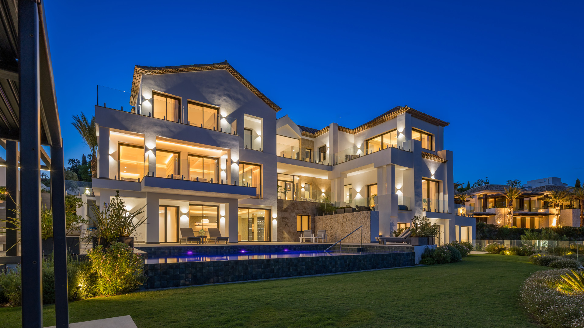  Image of Villa - 6 Bedrooms - 6 Bathrooms for sale in Malaga-Benahavis-Spain, Image 15