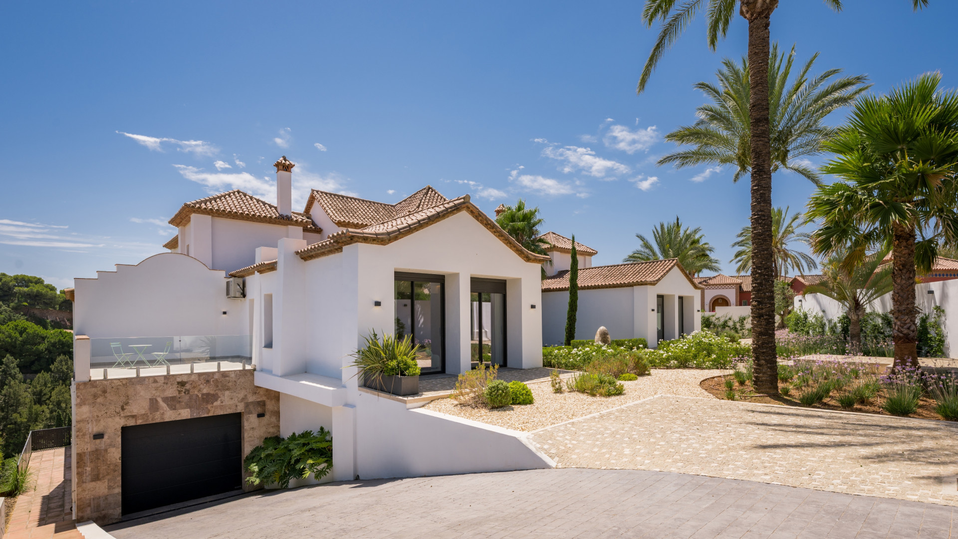  Image of Villa - 6 Bedrooms - 6 Bathrooms for sale in Malaga-Benahavis-Spain, Image 14
