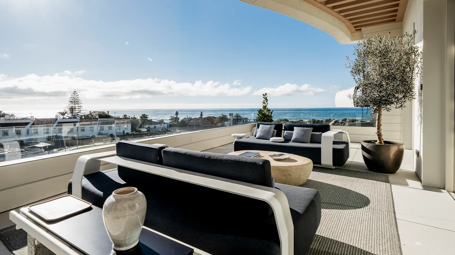Frontline Beach Living with Prime Amenities in Las Chapas - Marbella