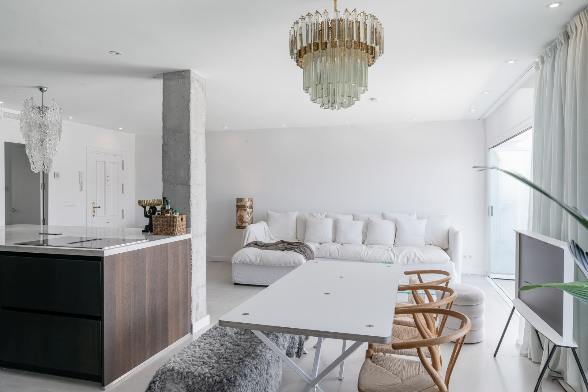  Image of Penthouse - 3 Bedrooms - 2 Bathrooms for sale in Malaga-Benahavis-Spain, Image 19