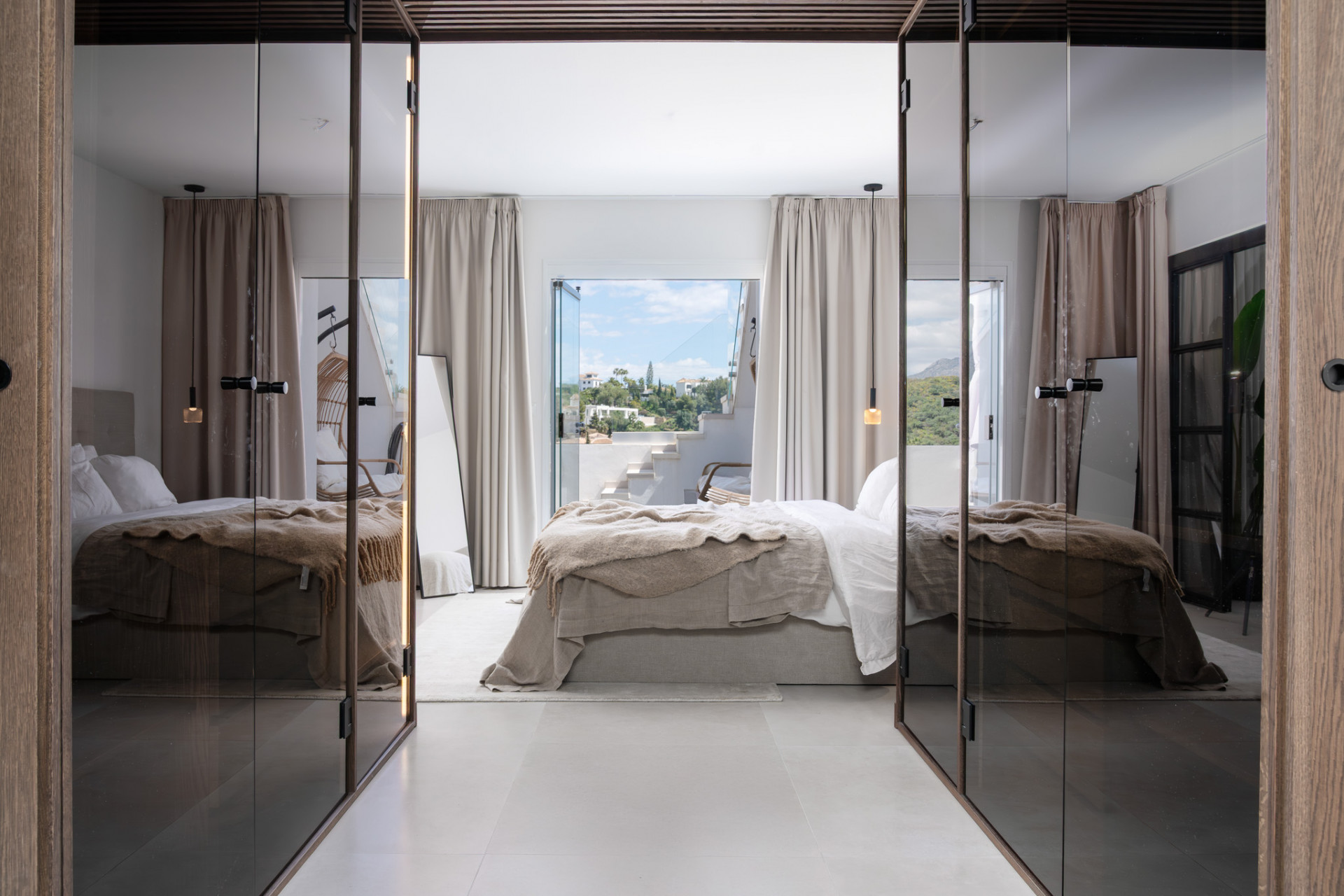  Image of Penthouse - 3 Bedrooms - 2 Bathrooms for sale in Malaga-Benahavis-Spain, Image 34