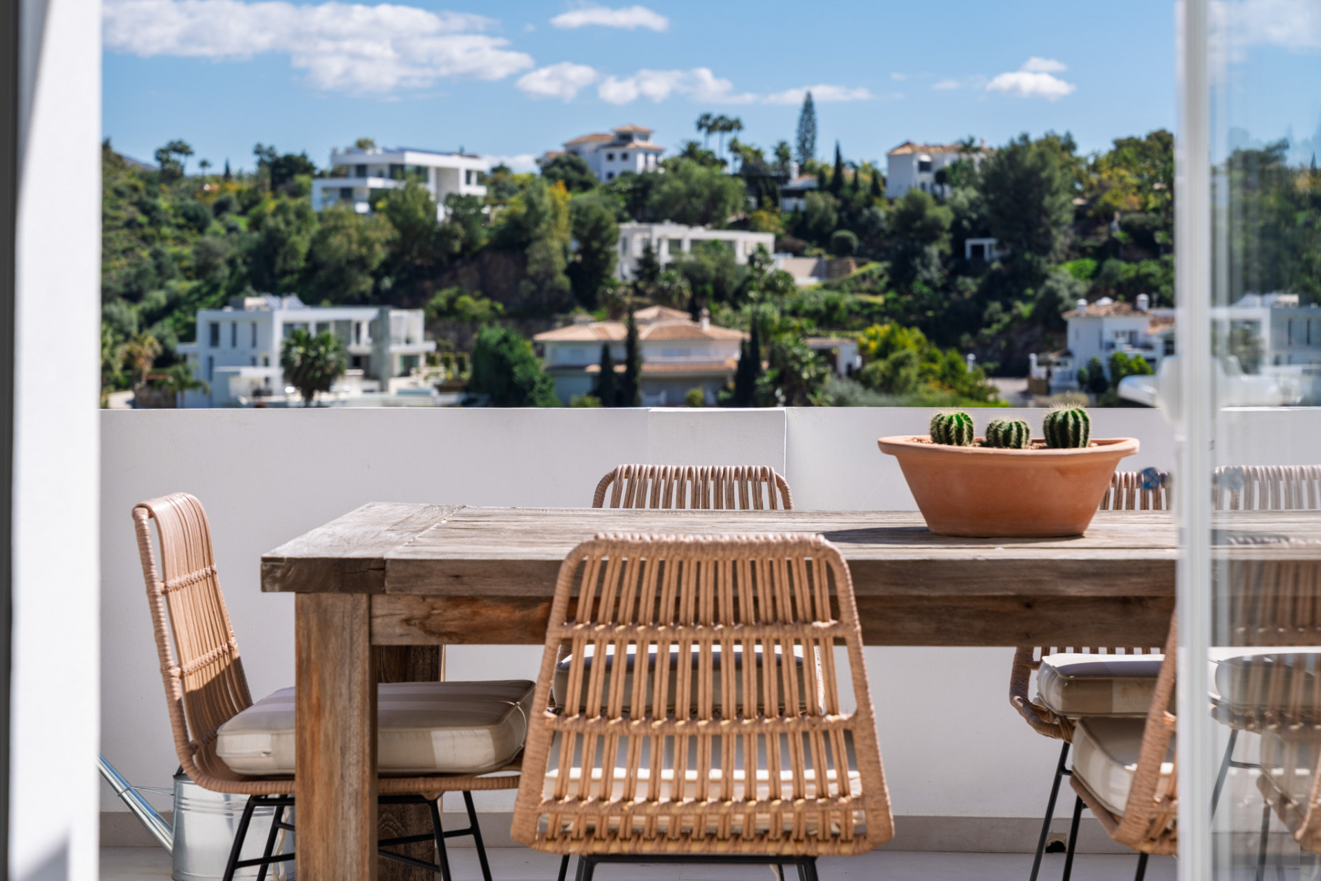  Image of Penthouse - 3 Bedrooms - 2 Bathrooms for sale in Malaga-Benahavis-Spain, Image 17