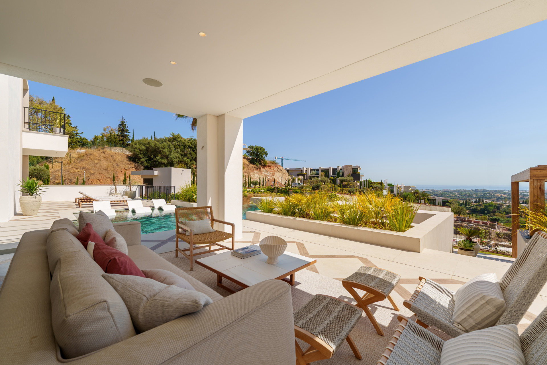 Image of Villa - 5 Bedrooms - 5 Bathrooms for Sale in Malaga-Benahavis-Spain, Image 5