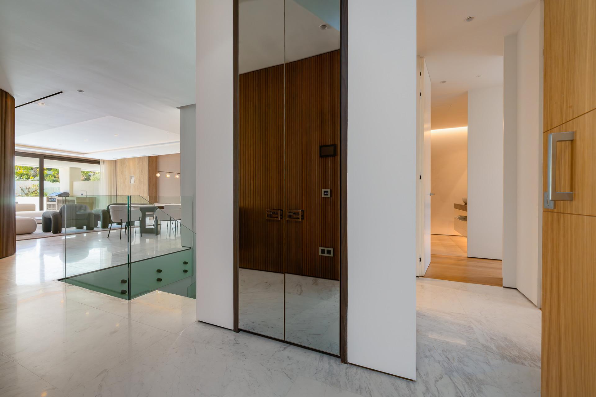  Image of Ground Floor Apartment - 4 Bedrooms - 4 Bathrooms for sale in Malaga-Marbella-Spain, Image 40