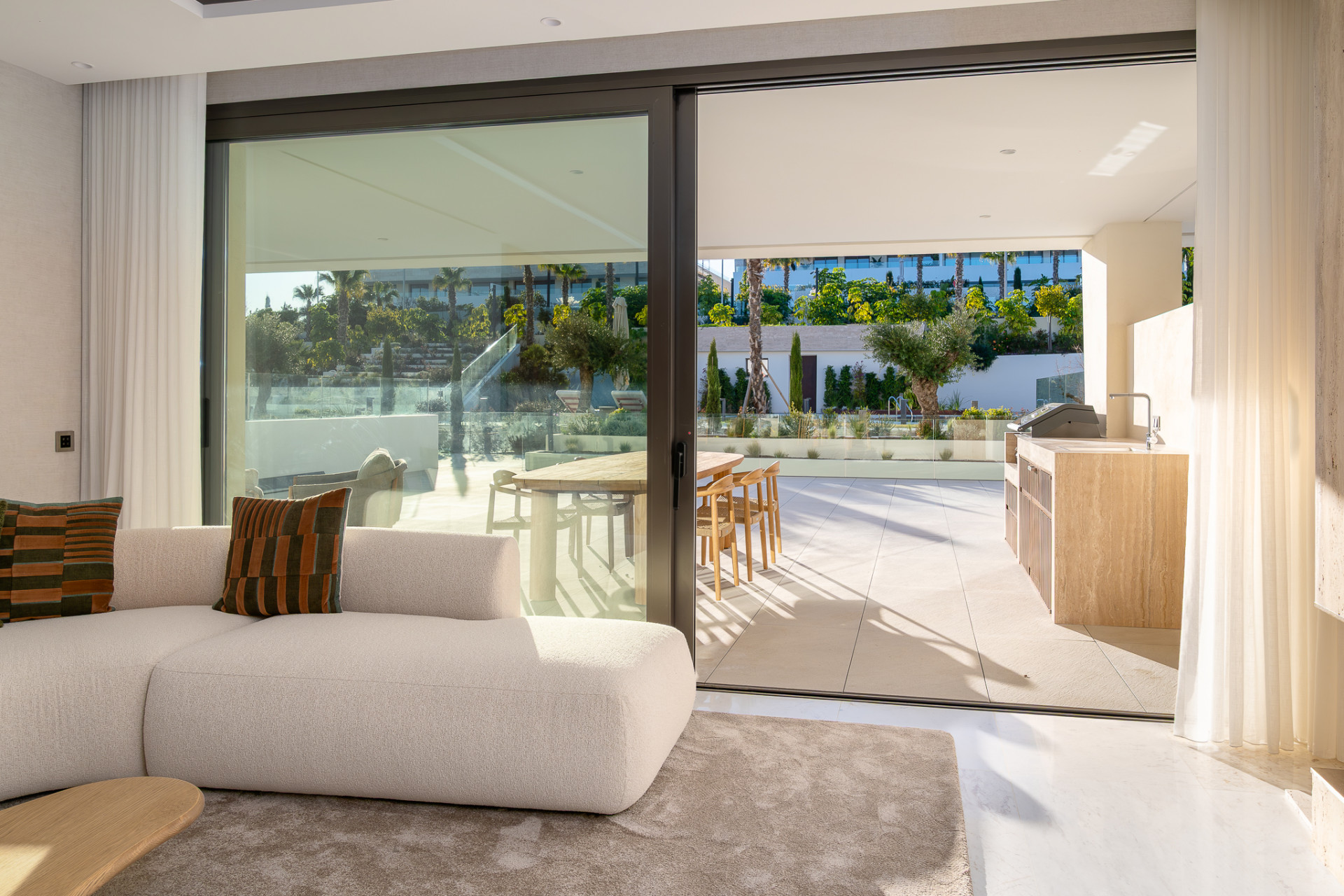  Image of Ground Floor Apartment - 4 Bedrooms - 4 Bathrooms for sale in Malaga-Marbella-Spain, Image 8