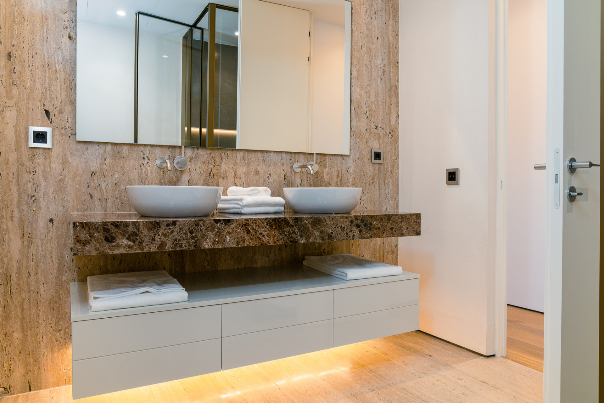  Image of Ground Floor Apartment - 4 Bedrooms - 4 Bathrooms for sale in Malaga-Marbella-Spain, Image 43