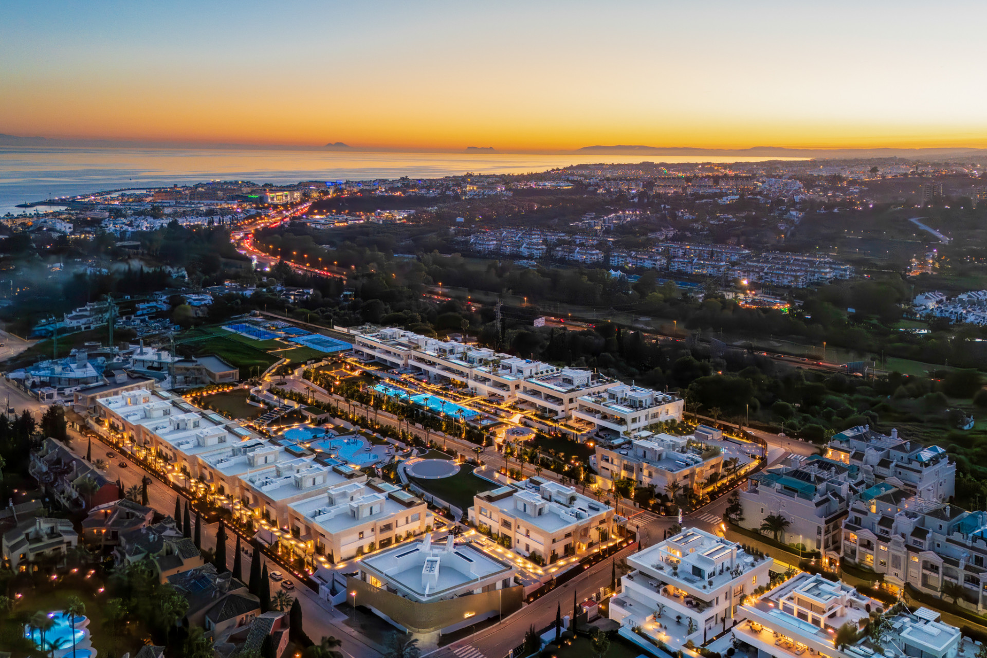  Image of Ground Floor Apartment - 4 Bedrooms - 4 Bathrooms for sale in Malaga-Marbella-Spain, Image 18