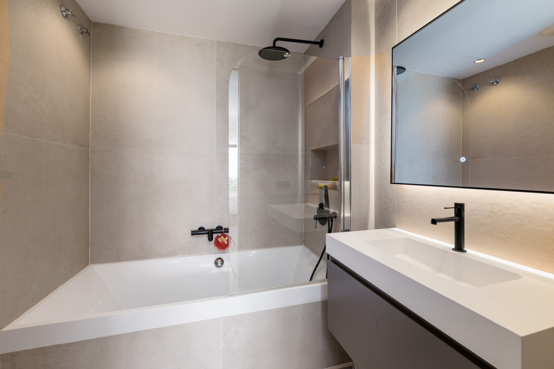  Image of Town House - 4 Bedrooms - 4 Bathrooms for sale in Malaga-Benahavis-Spain, Image 20