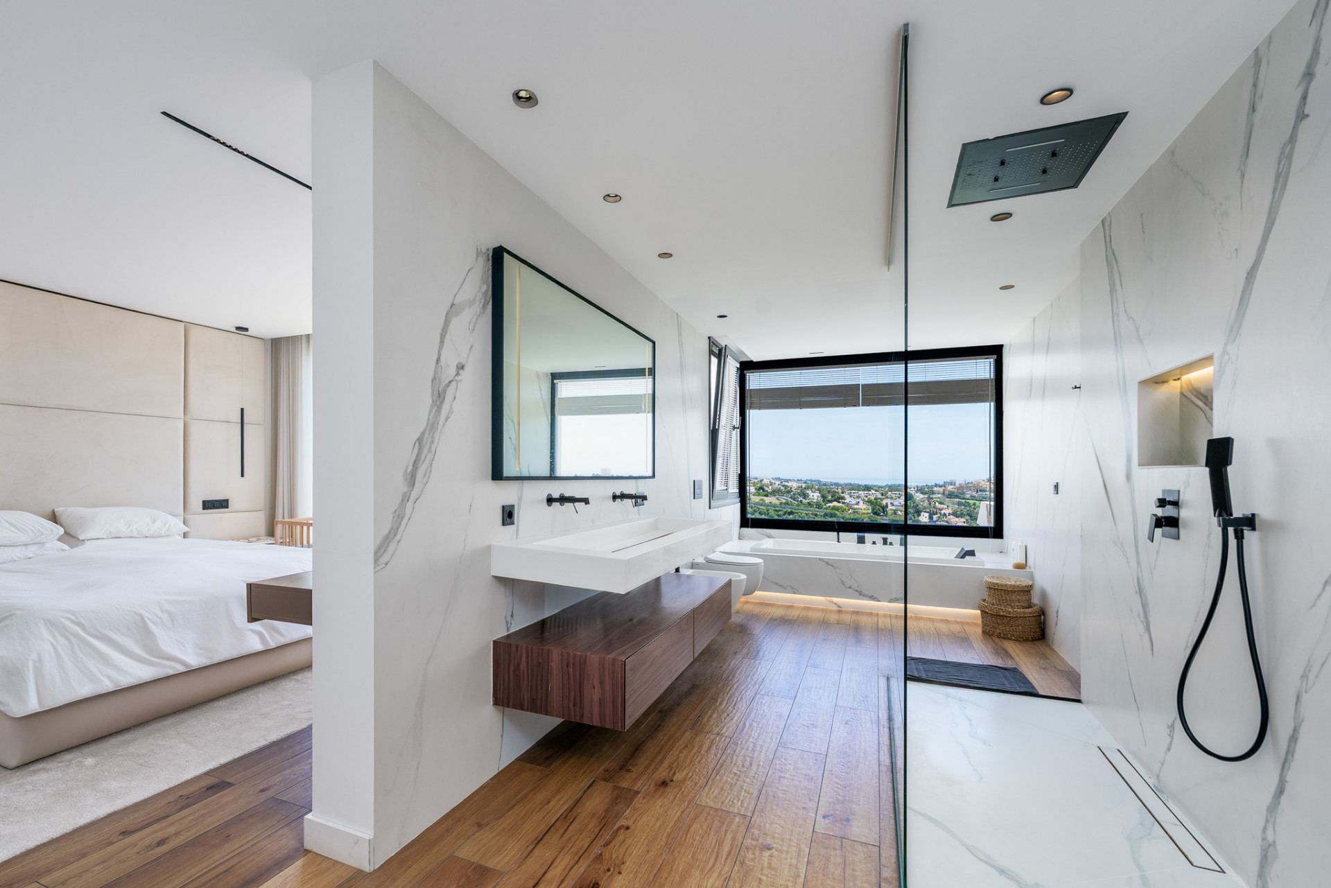  Image of Town House - 4 Bedrooms - 4 Bathrooms for sale in Malaga-Benahavis-Spain, Image 26
