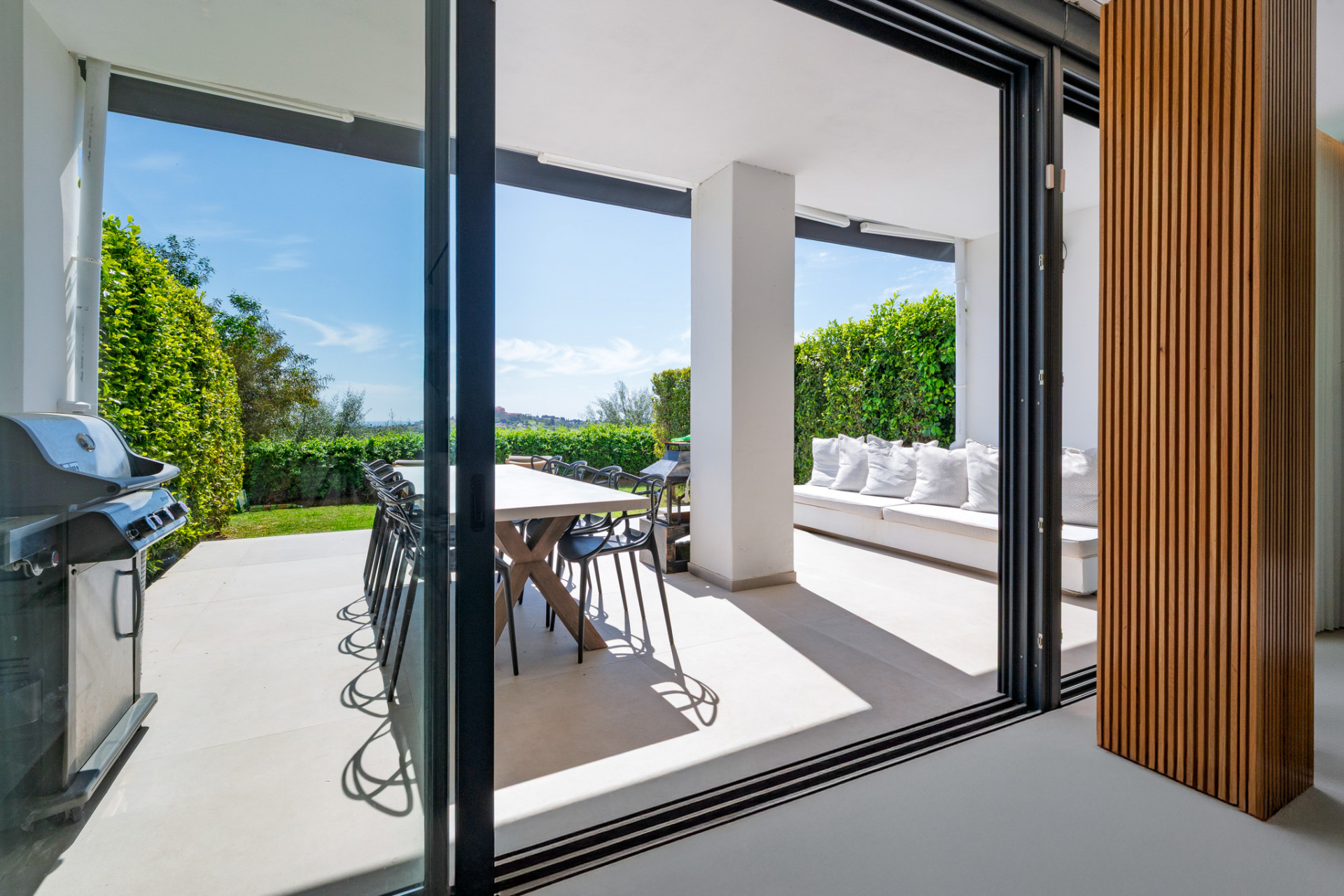  Image of Town House - 4 Bedrooms - 4 Bathrooms for sale in Malaga-Benahavis-Spain, Image 6