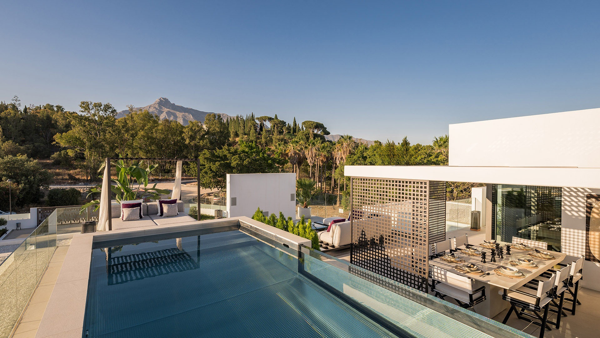  Image of Semi Detached Villa - 4 Bedrooms - 4 Bathrooms for sale in Malaga-Marbella-Spain, Image 47