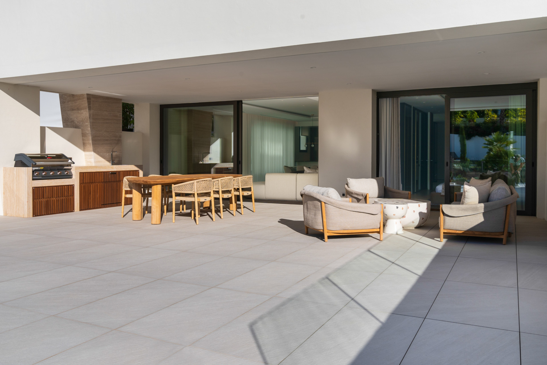  Image of Ground Floor Apartment - 4 Bedrooms - 4 Bathrooms for sale in Malaga-Marbella-Spain, Image 9