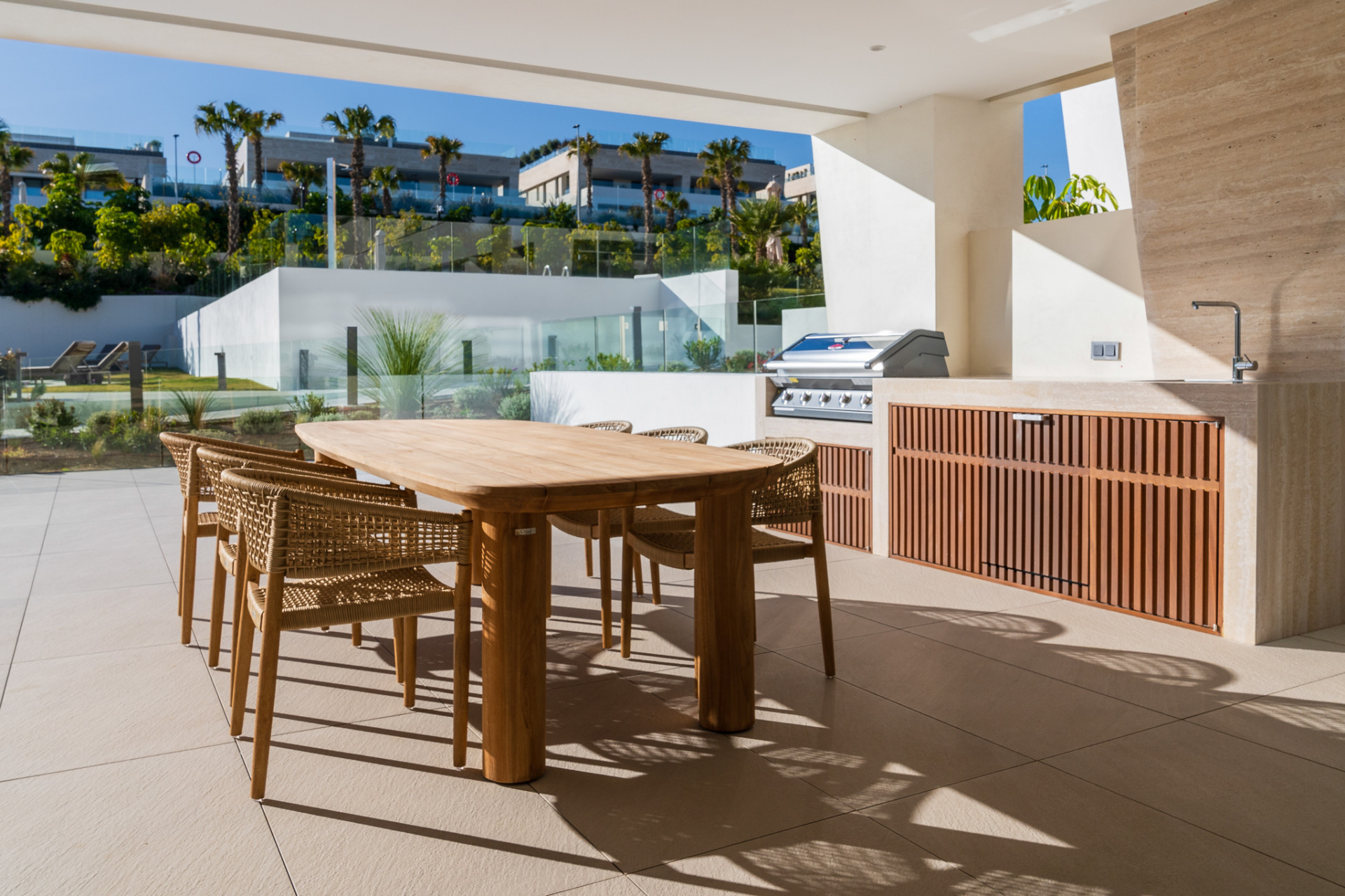  Image of Ground Floor Apartment - 4 Bedrooms - 4 Bathrooms for sale in Malaga-Marbella-Spain, Image 7
