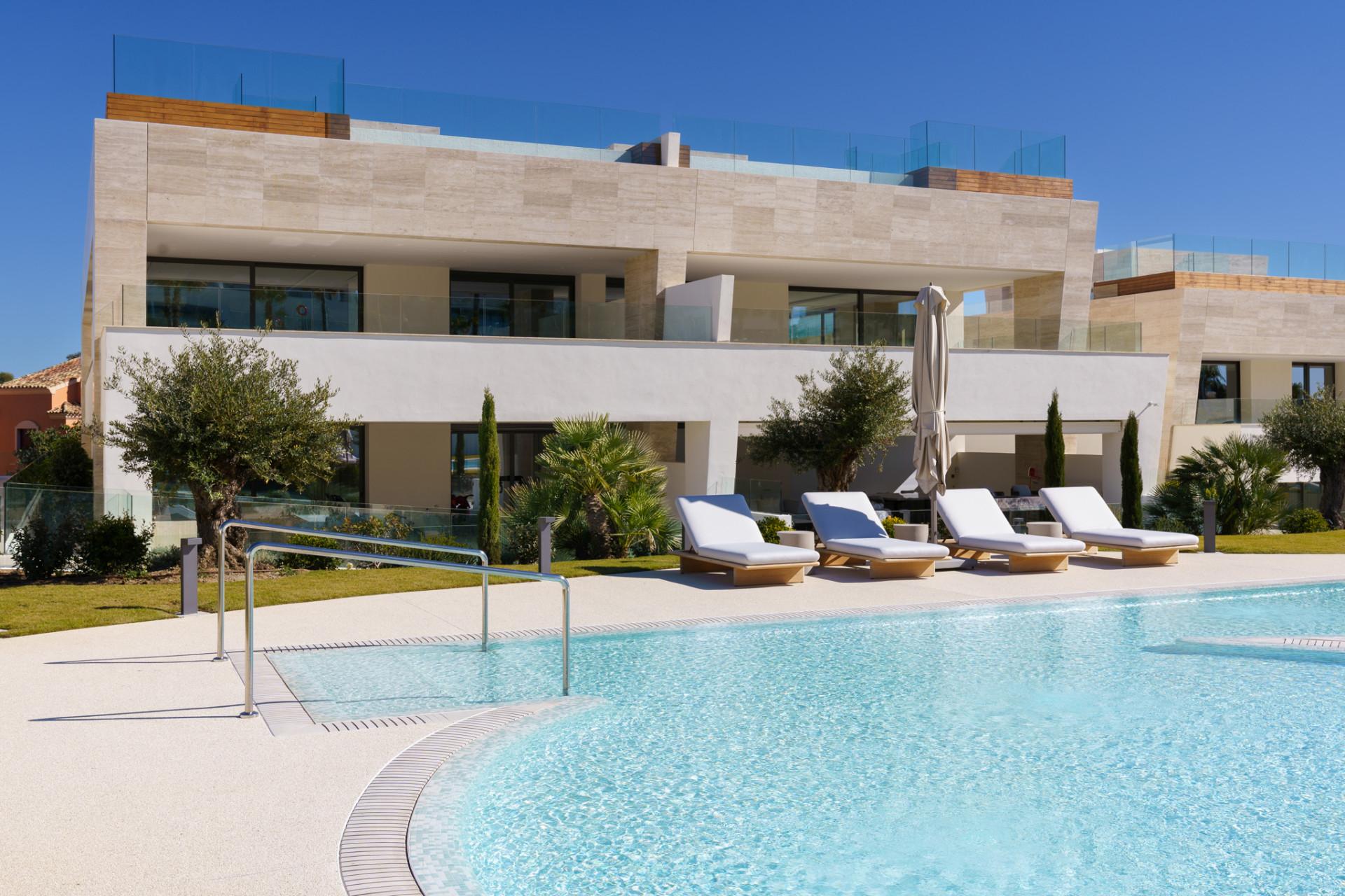  Image of Ground Floor Apartment - 4 Bedrooms - 4 Bathrooms for sale in Malaga-Marbella-Spain, Image 40