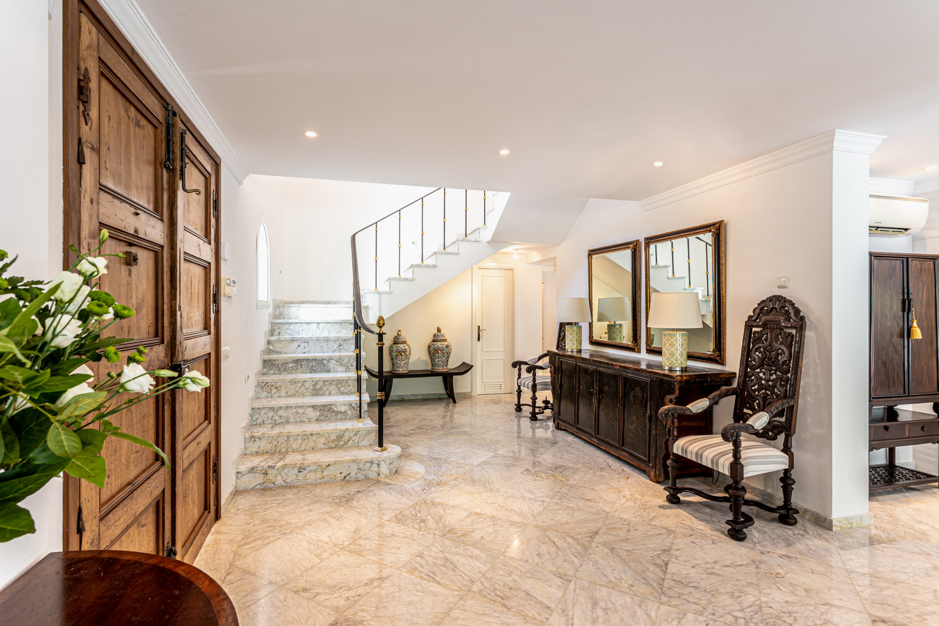 Image of Villa - 5 Bedrooms - 5 Bathrooms for Sale in Malaga-Marbella-Spain, Image 5