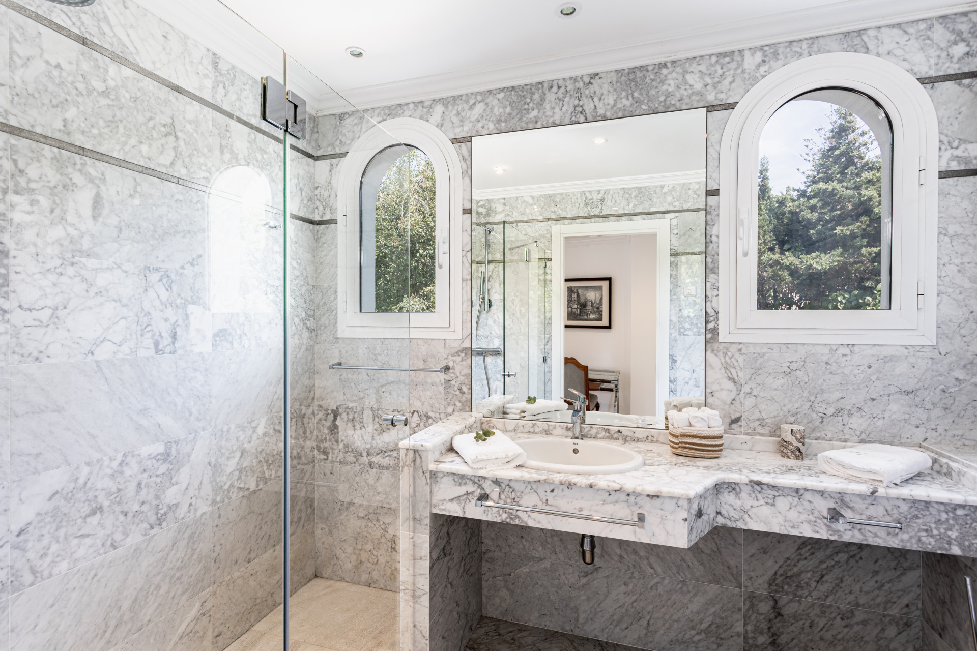  Image of Villa - 5 Bedrooms - 5 Bathrooms for sale in Malaga-Marbella-Spain, Image 22