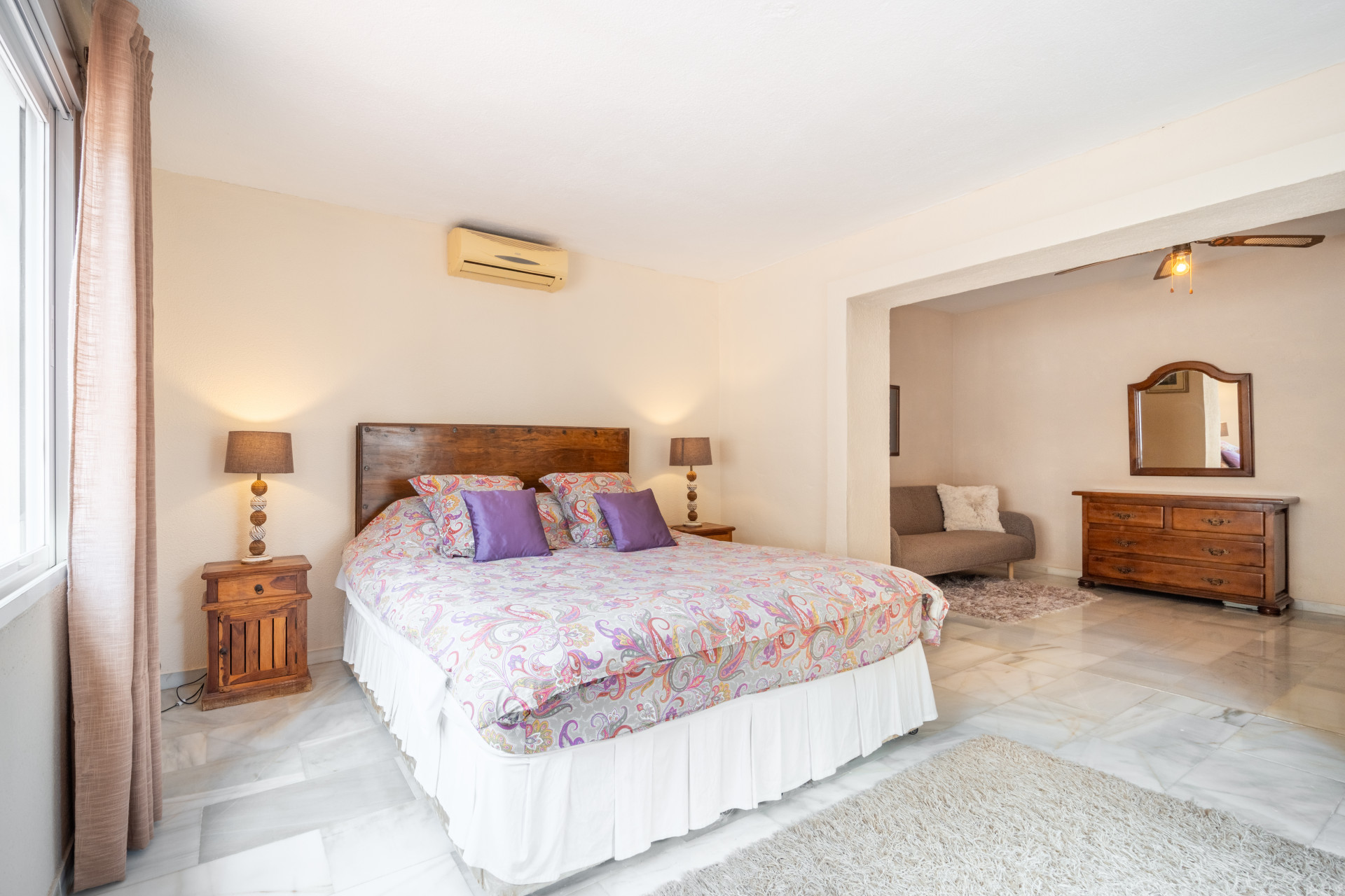  Image of Villa - 4 Bedrooms - 3 Bathrooms for sale in Malaga-Marbella-Spain, Image 27