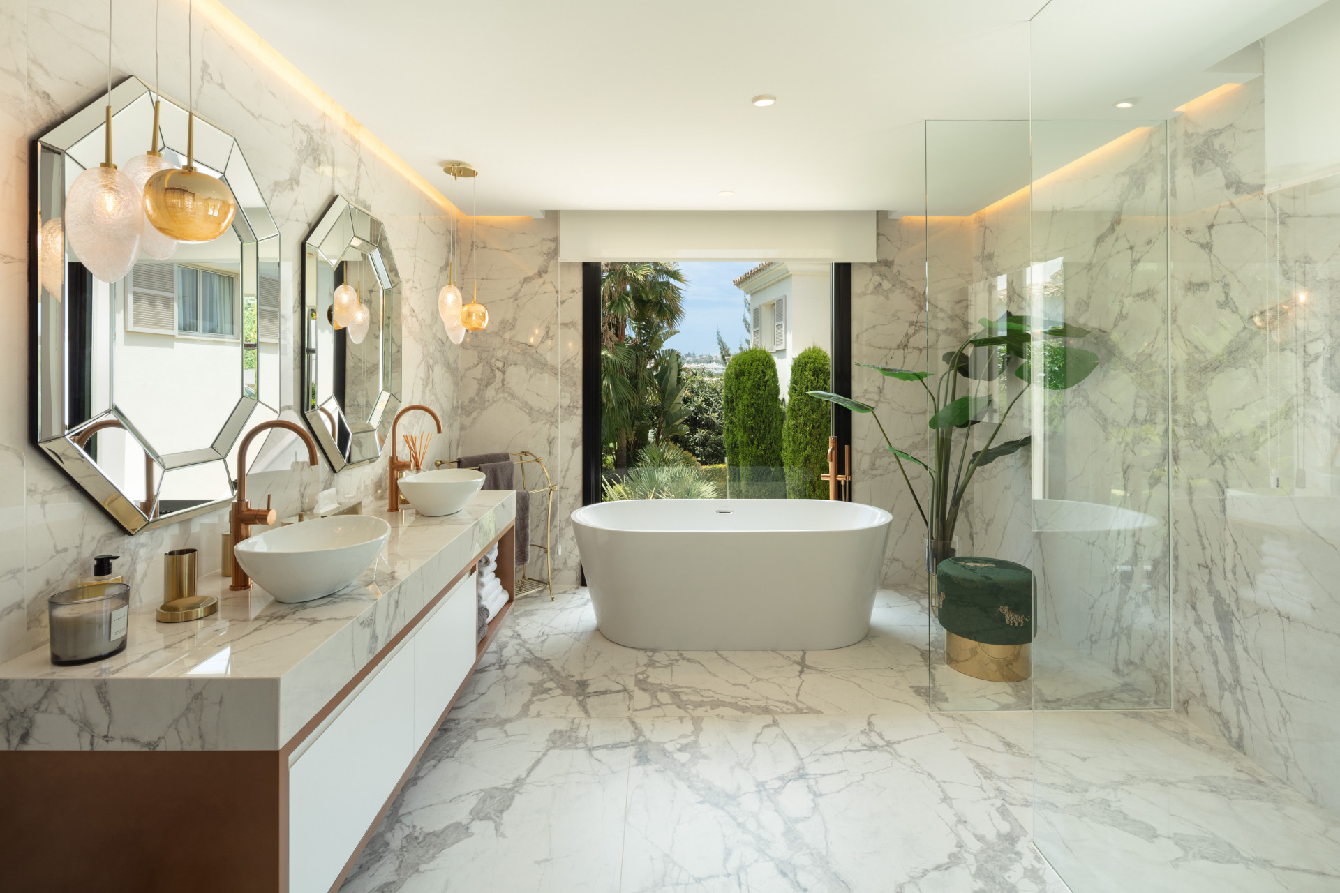  Image of Villa - 6 Bedrooms - 6 Bathrooms for sale in Malaga-Marbella-Spain, Image 24