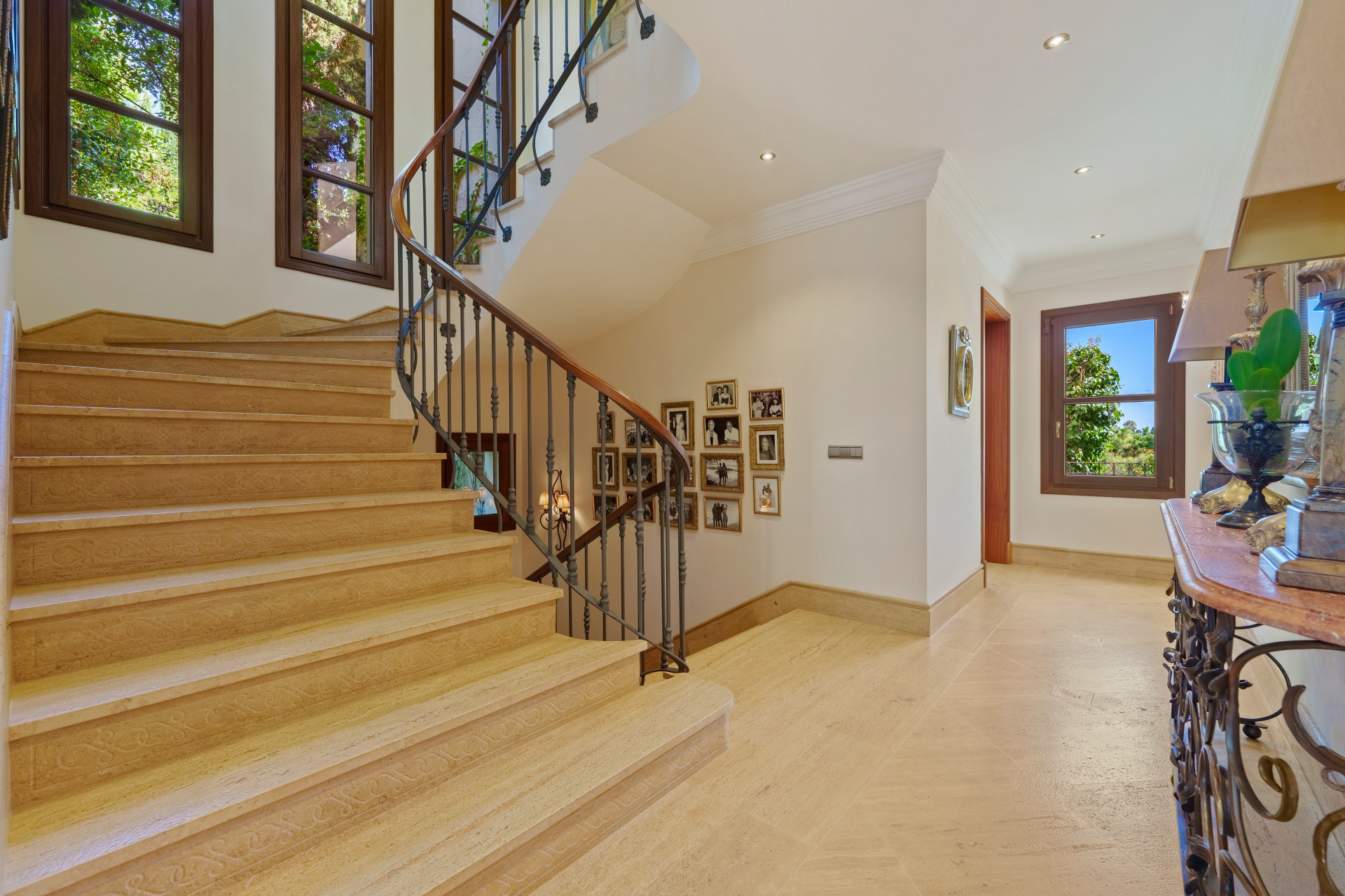  Image of Villa - 6 Bedrooms - 7 Bathrooms for sale in Malaga-Marbella-Spain, Image 15