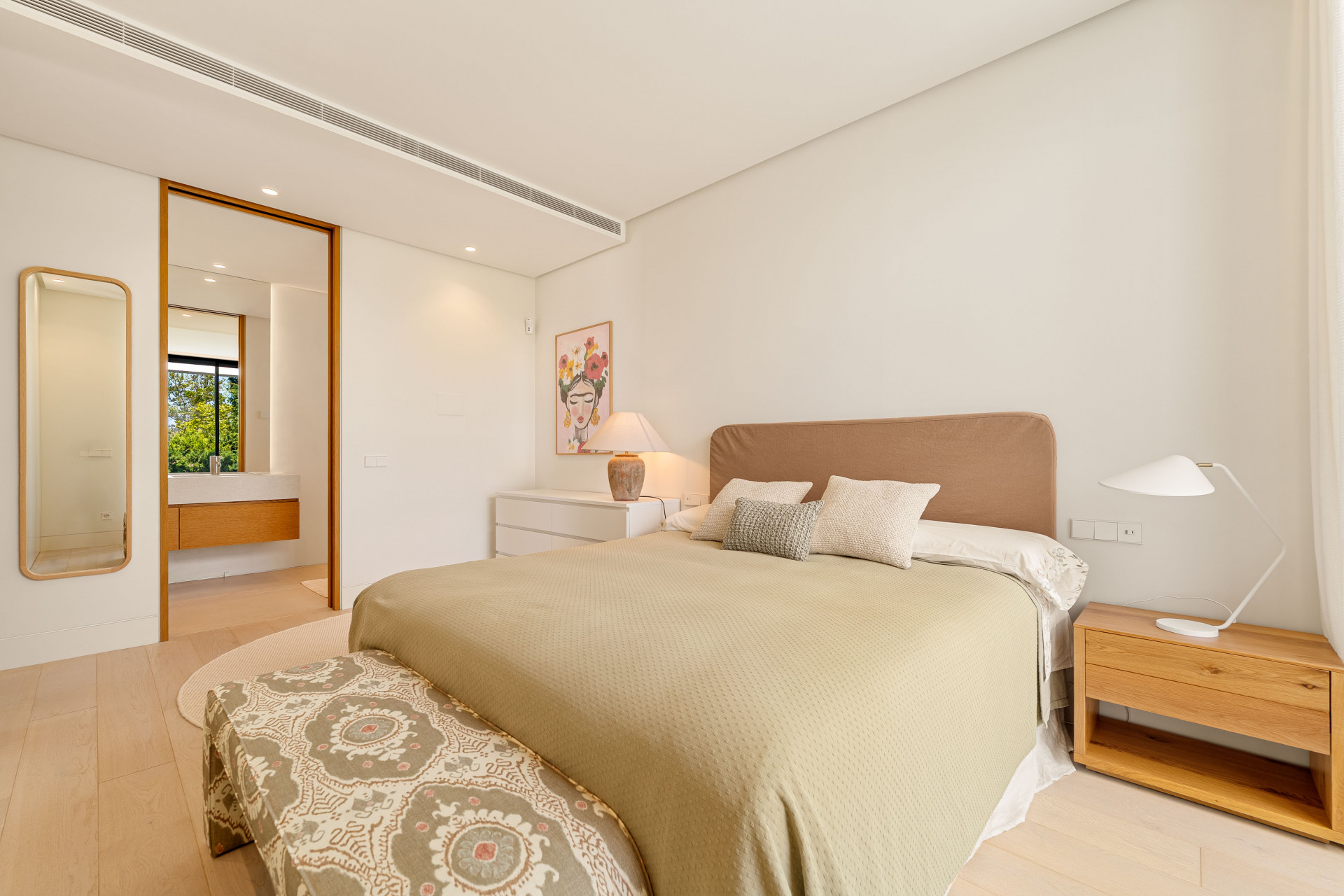  Image of Villa - 6 Bedrooms - 7 Bathrooms for sale in Malaga-San Pedro de Alcantara-Spain, Image 24