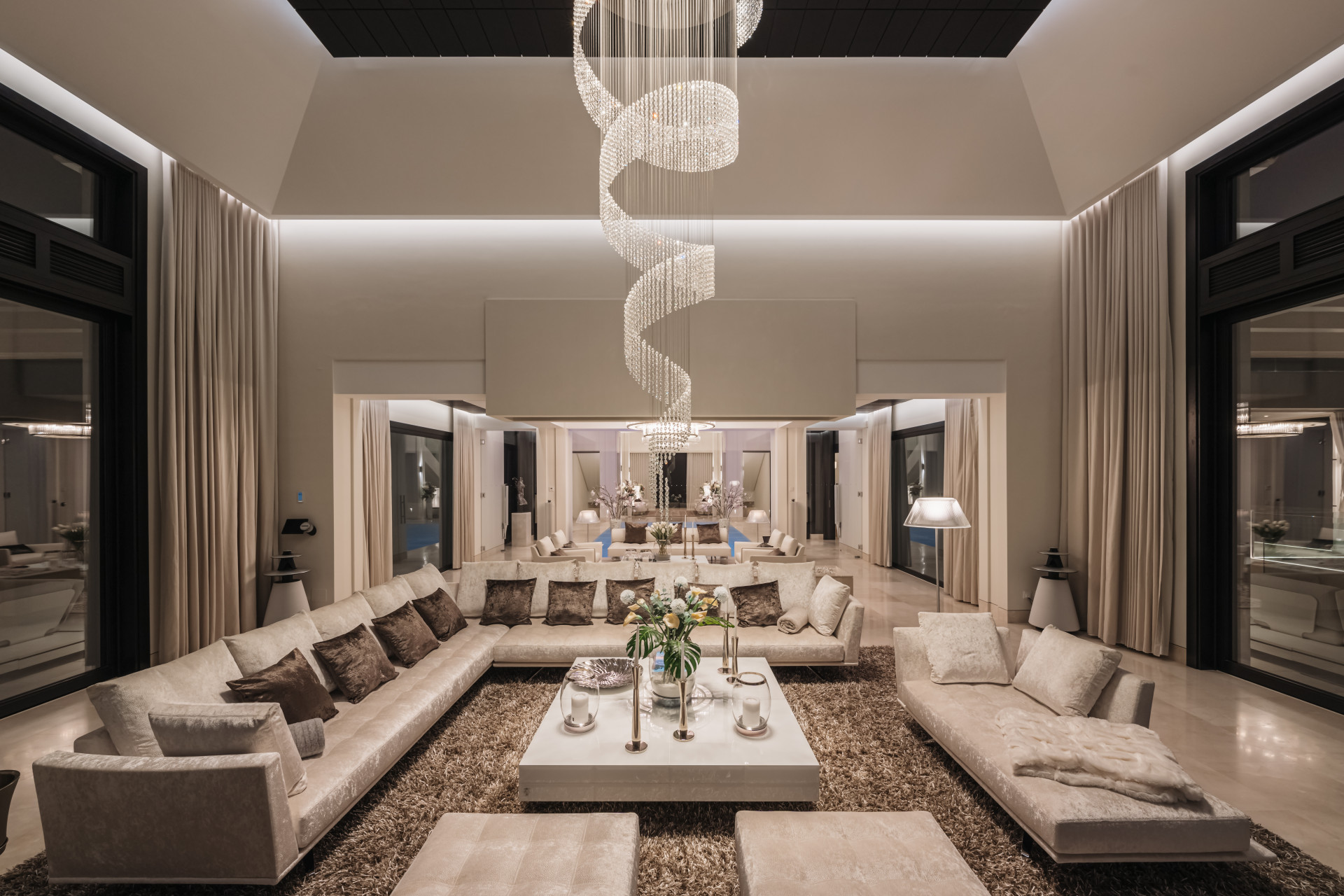  Image of Villa - 7 Bedrooms - 9 Bathrooms for sale in Malaga-Benahavis-Spain, Image 21