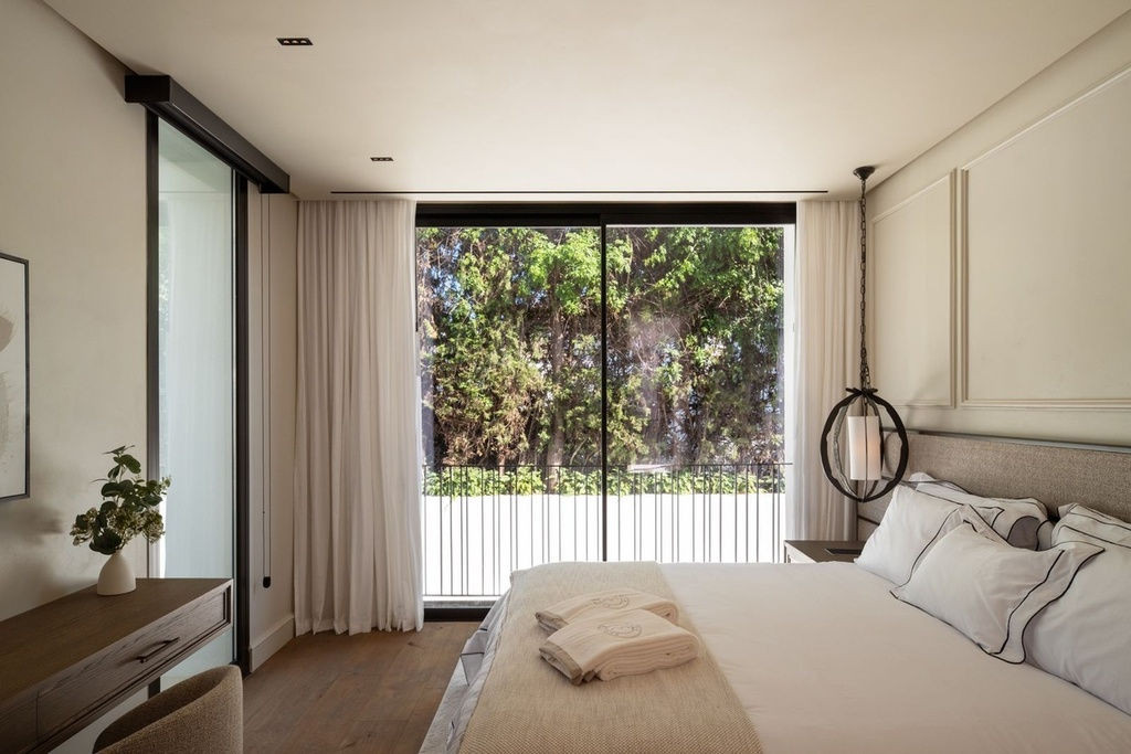  Image of Villa - 6 Bedrooms - 6 Bathrooms for sale in Malaga-Marbella-Spain, Image 17