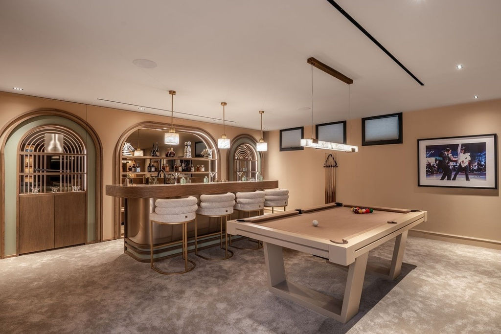  Image of Villa - 6 Bedrooms - 6 Bathrooms for sale in Malaga-Marbella-Spain, Image 10