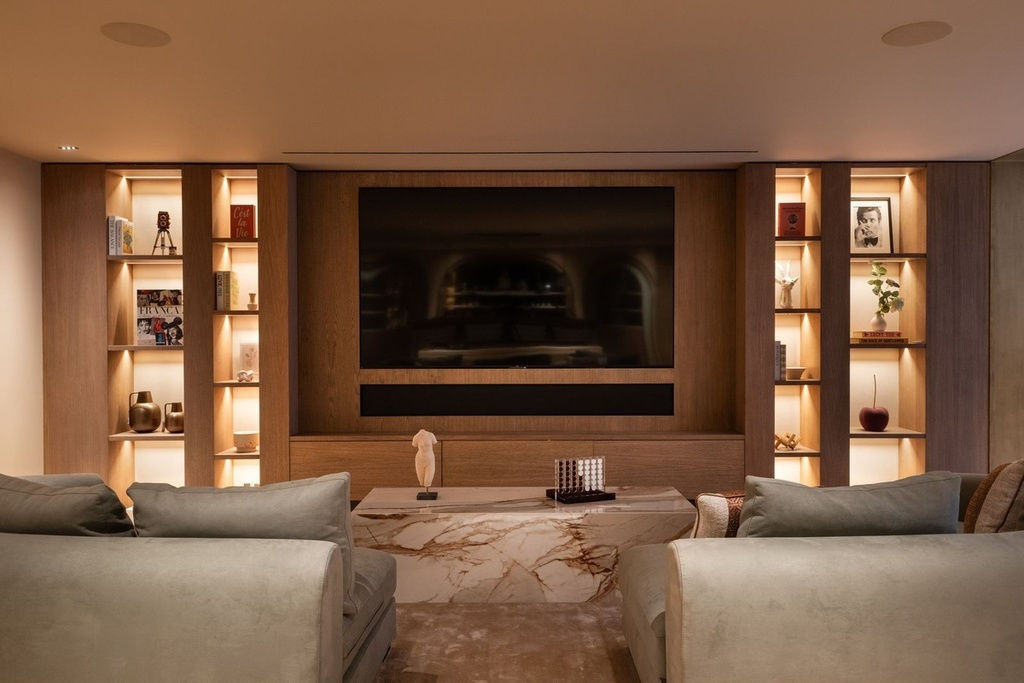  Image of Villa - 6 Bedrooms - 6 Bathrooms for sale in Malaga-Marbella-Spain, Image 11