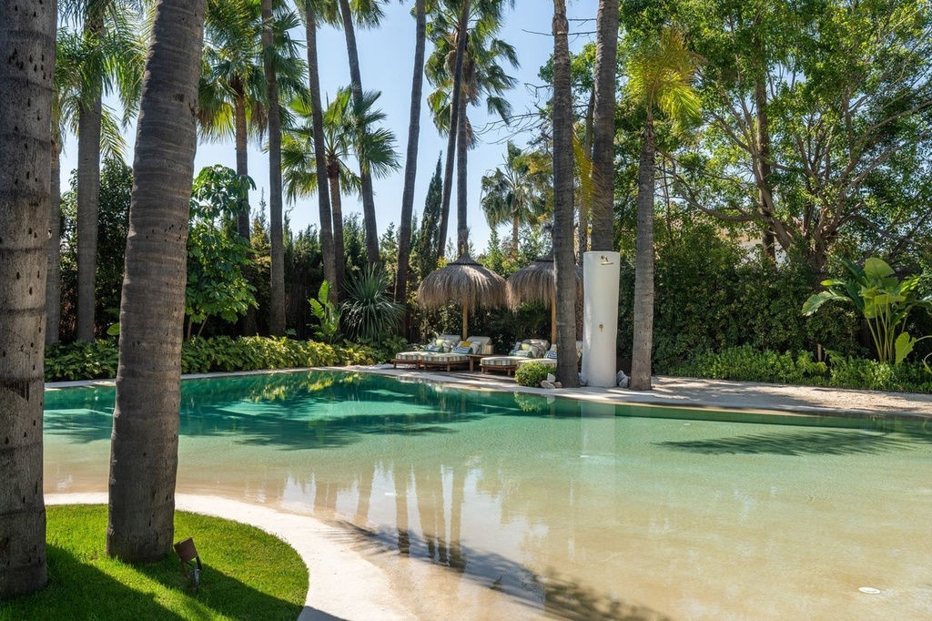 Image of Villa - 6 Bedrooms - 6 Bathrooms for Sale in Malaga-Marbella-Spain, Image 4