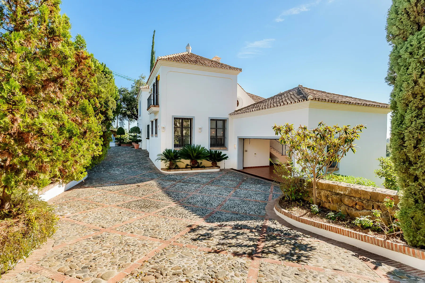  Image of Villa - 7 Bedrooms - 8 Bathrooms for sale in Malaga-Benahavis-Spain, Image 44