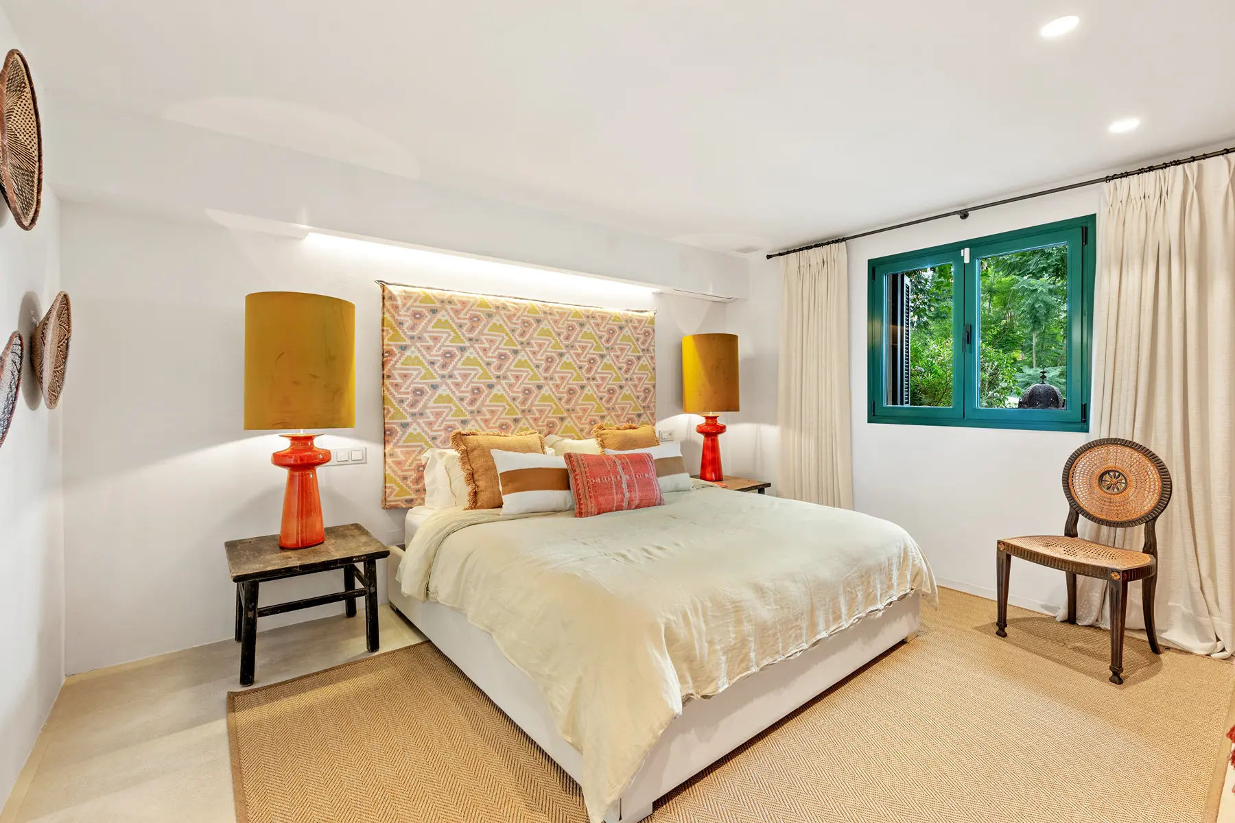  Image of Villa - 6 Bedrooms - 5 Bathrooms for sale in Malaga-Benahavis-Spain, Image 37