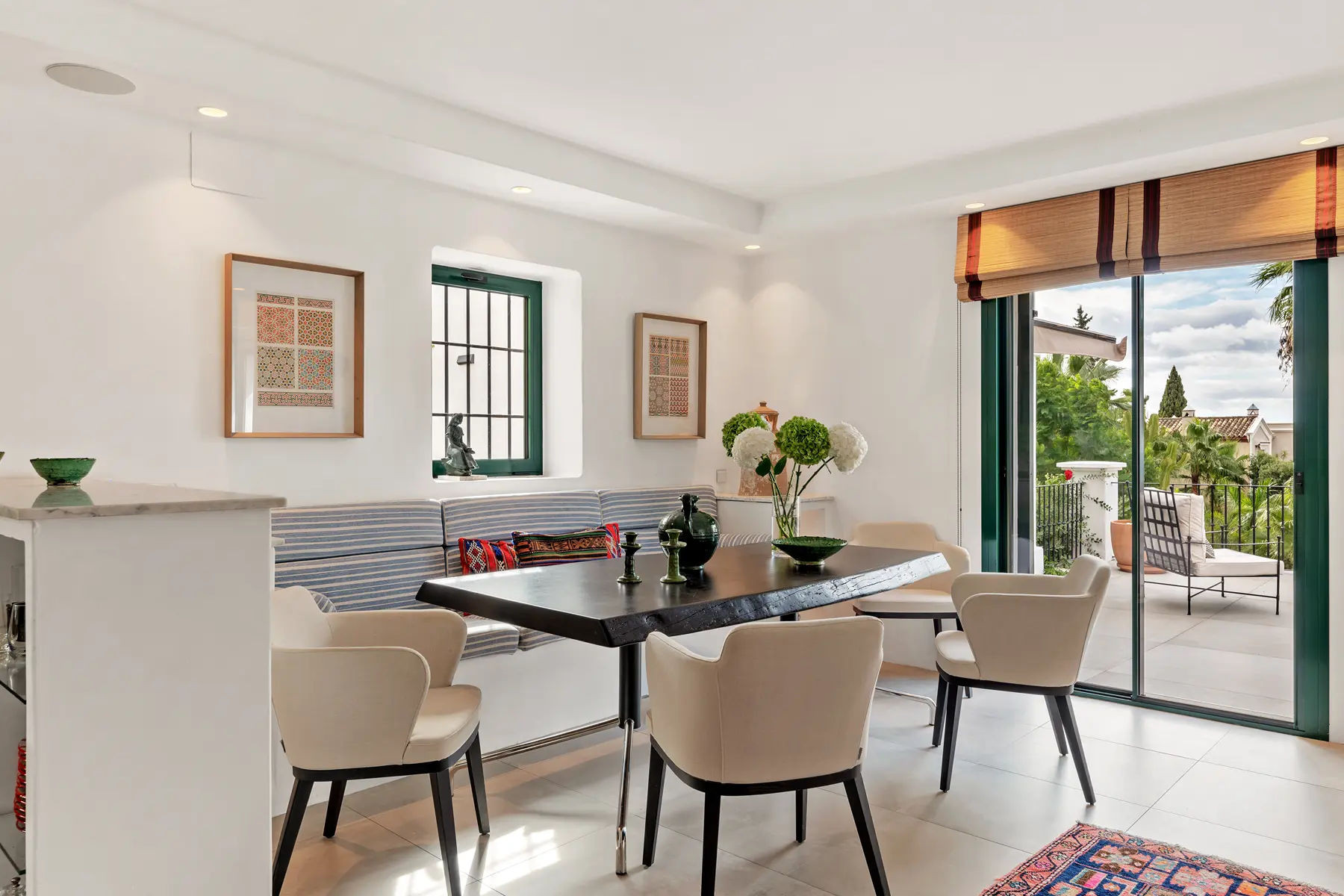  Image of Villa - 6 Bedrooms - 5 Bathrooms for sale in Malaga-Benahavis-Spain, Image 16